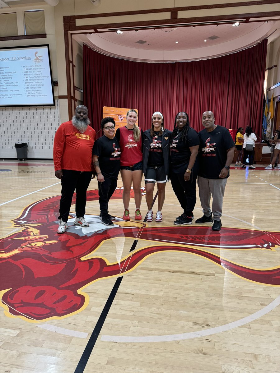 Thank you to <a href="/CHC_WBB/">Chestnut Hill Women's Basketball</a> for an amazing camp this weekend! <a href="/CoachFox__/">Megan Fox</a> #GoGriffins
