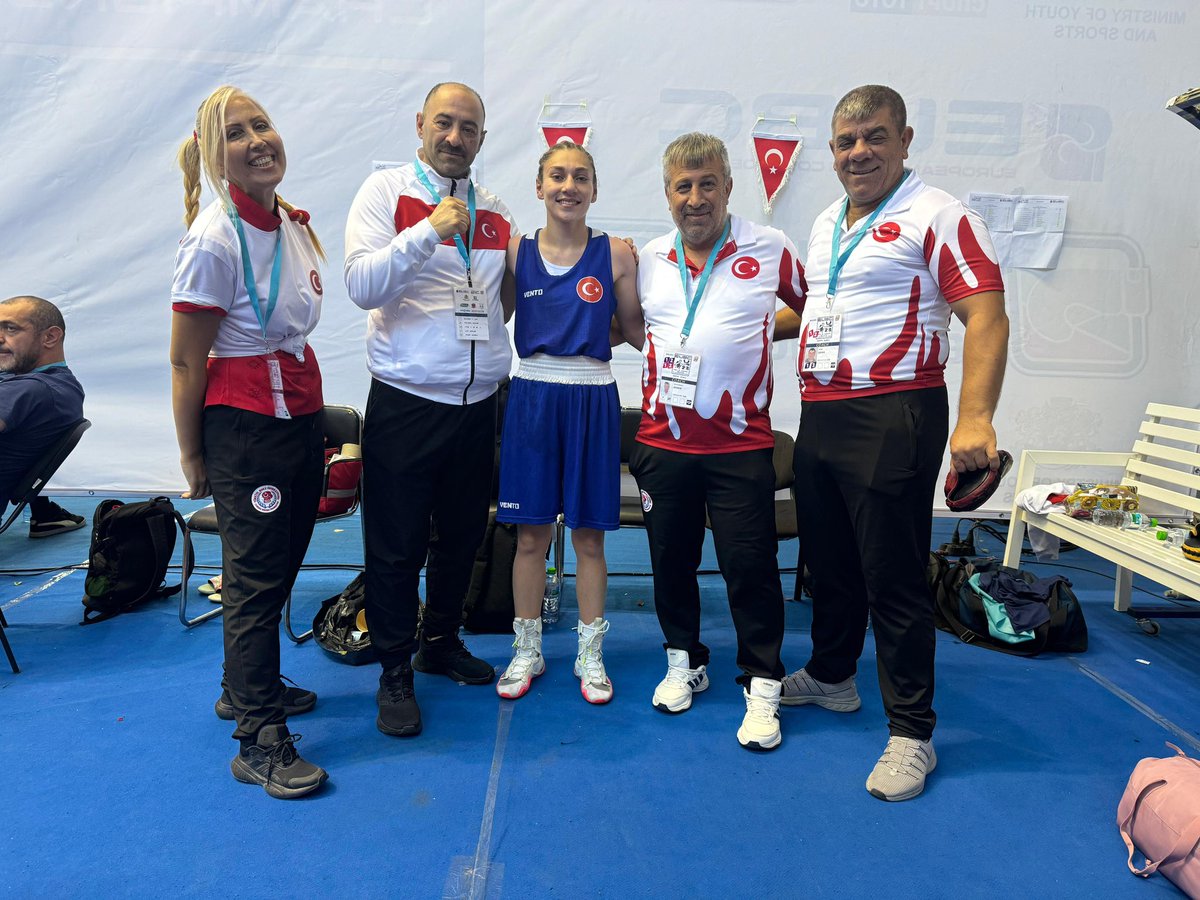 🇹🇷🧿Tebrikler Gamze

Gamze Soğuksu, İspanyol rakibini mağlup ederek madalyayı garantiledi ve adını yarı finale yazdırdı.