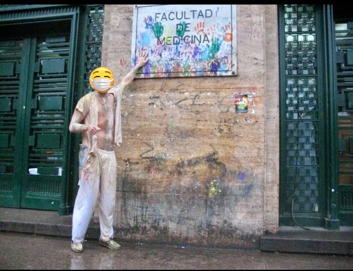 Me recibí en la UBA hace más de 13 años. Amo la Facultad y a sus docentes, a quienes considero grandes maestros. 

Sin embargo, me la pasé los 7 años de la carrera esquivando afiches, pancartas, asambleas inútiles y es por eso que apoyo 100% que la auditen para despolitizarla 🤝🏼