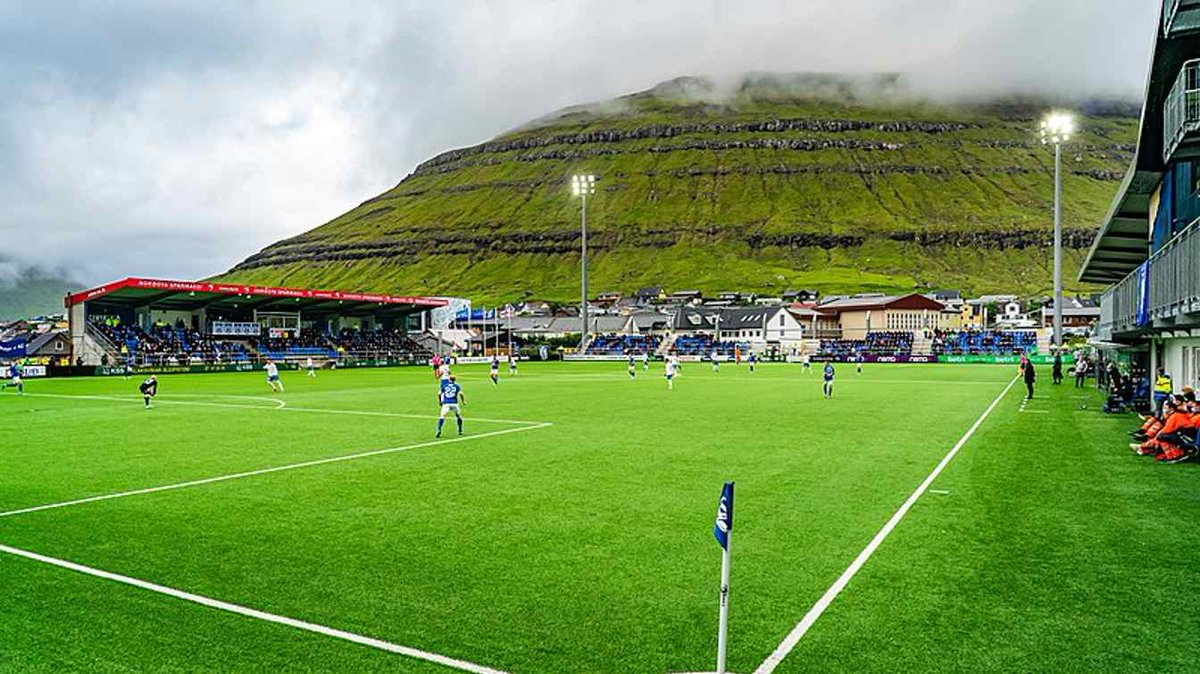 ProPlayerPathways (@pathwayspro) on Twitter photo A busy week in Scandanvia this week for <a href="/PathwaysPro/">ProPlayerPathways</a> staff who are in Denmark🇩🇰 Sweden🇸🇪 & Faroe Islands🇫🇴. Checking in on our players, meeting our current and new partner clubs for recruitment ahead of Jan 2025 preseason! @oneucsport <a href="/FarOutFootball/">FarOutFootball</a> <a href="/FarAwayFootball/">Far Away Football</a> A busy week in Scandanvia this week for <a href="/PathwaysPro/">ProPlayerPathways</a> staff who are in Denmark🇩🇰 Sweden🇸🇪 & Faroe Islands🇫🇴. Checking in on our players, meeting our current and new partner clubs for recruitment ahead of Jan 2025 preseason! @oneucsport <a href="/FarOutFootball/">FarOutFootball</a> <a href="/FarAwayFootball/">Far Away Football</a>