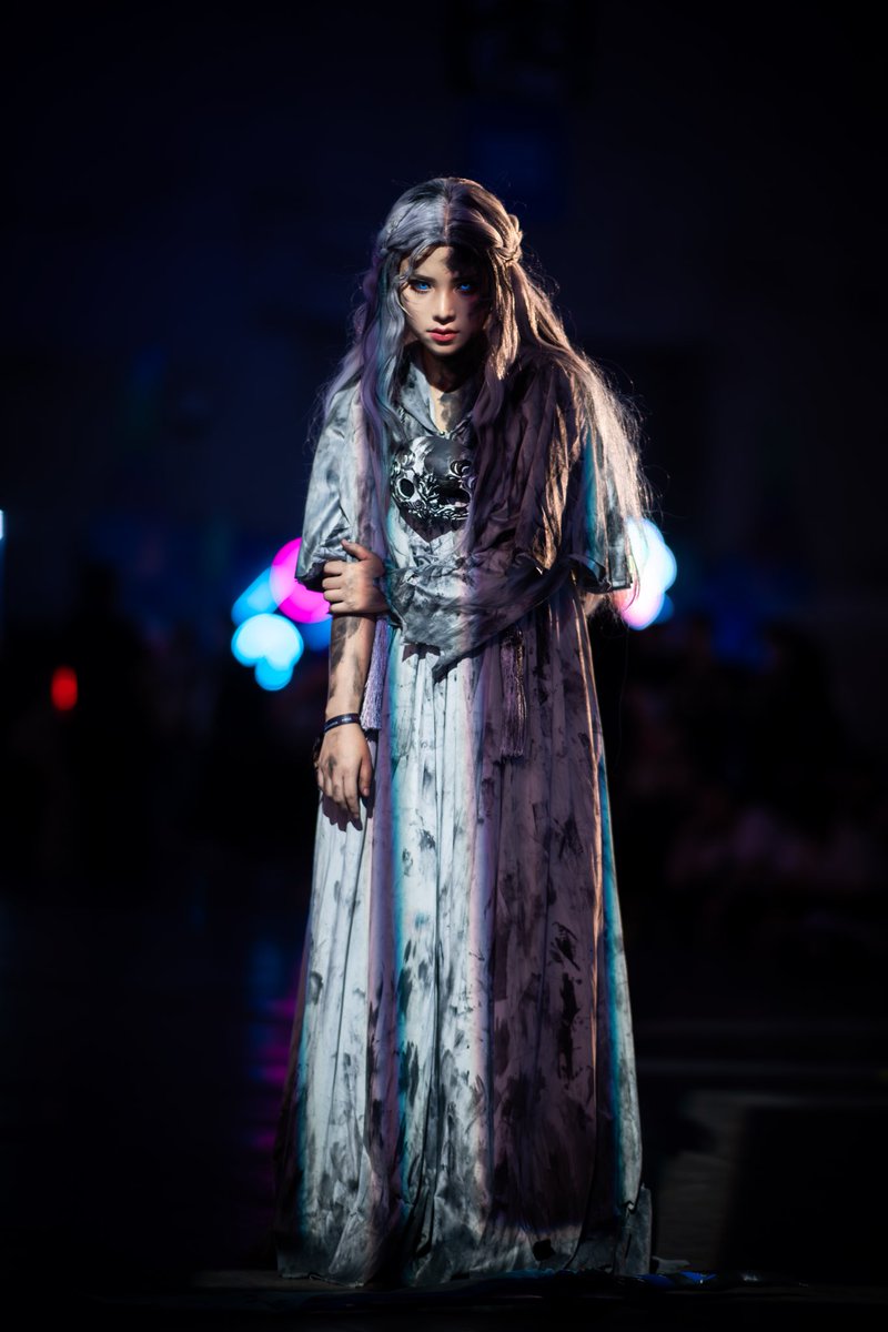 JJ_O3V's tweet image. FINAL FANTASY XIV
Fan Festival IN SEOUL

태어나고 죽으며 답을 얻는다.

P. @Reminisce22 

#ff14 #ffxivcosplay #Venat #팬페스티벌