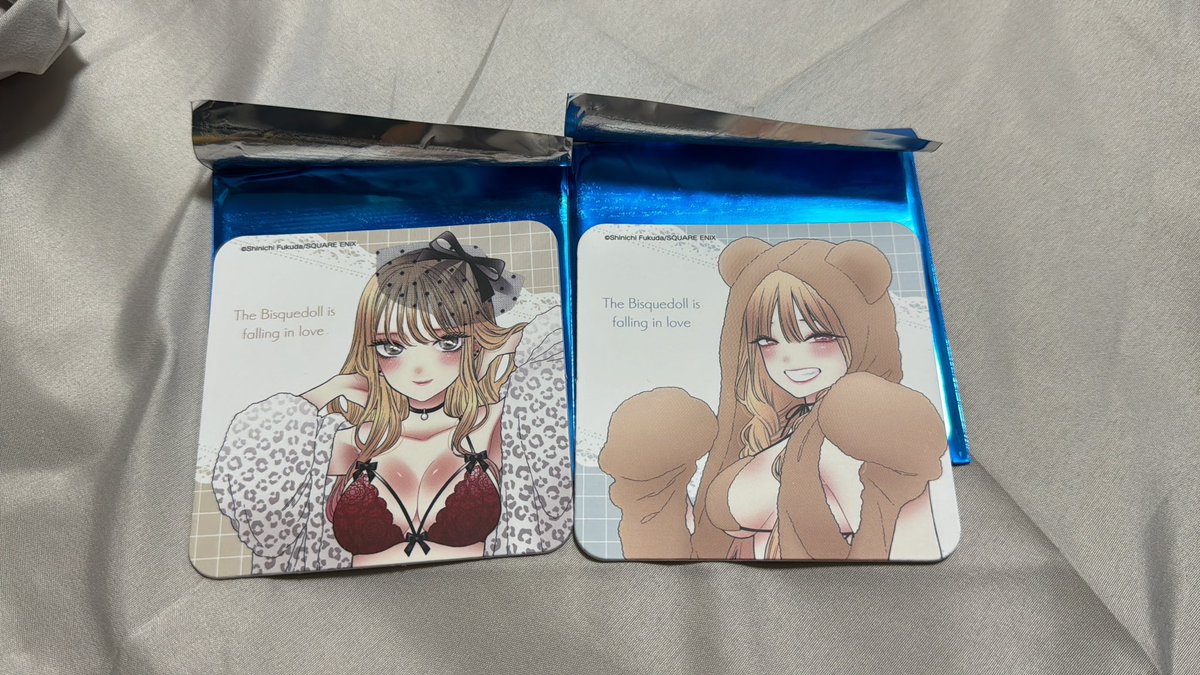 JeffLiang682's tweet photo. @_chilmna よろこんで、この四つと交換でしょう？
すみません、留学生で、いま日本語はちょっと．．．😅
Lineがありますか？ https://t.co/AgifkHN9uS