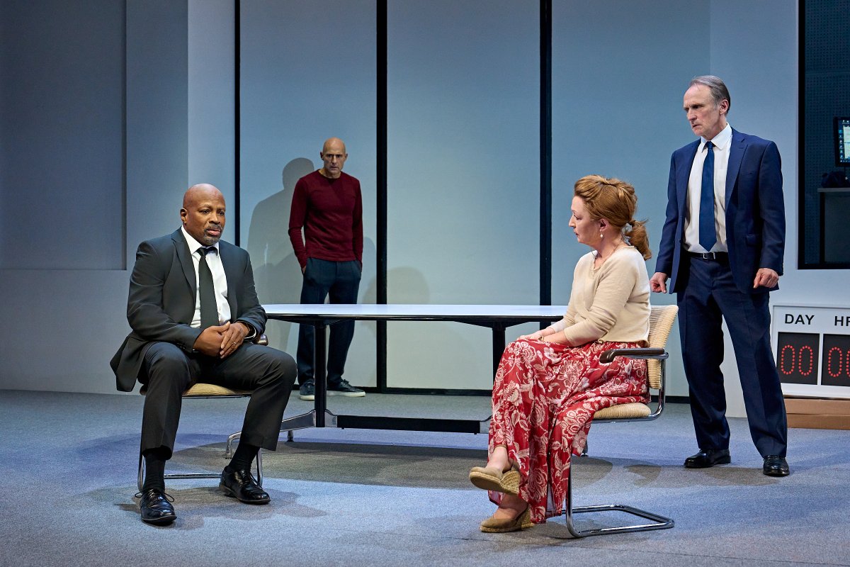 FIRST LOOK at the company of #OedipusThePlay in action.

📸: Manuel Harlan