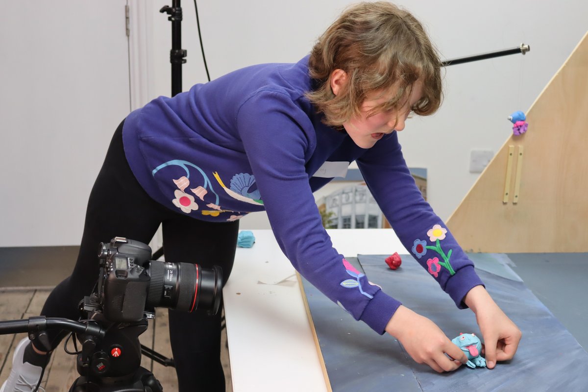 Looking for something fun to do this #half-term?

8 to 11 year-olds can enjoy a taste of Model-making and Stop motion #animation!

Deadline: 24 Oct
Available Sessions: Thursday 31 October or Friday 1 November | 10.30-12.30pm or 1.30-3.30pm
APPLY: signalfilmandmedia.com/signal-starters

#Barrow
