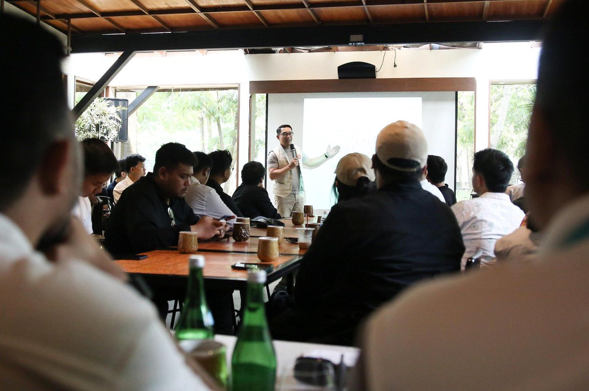 Ridwan Kamil tweet media