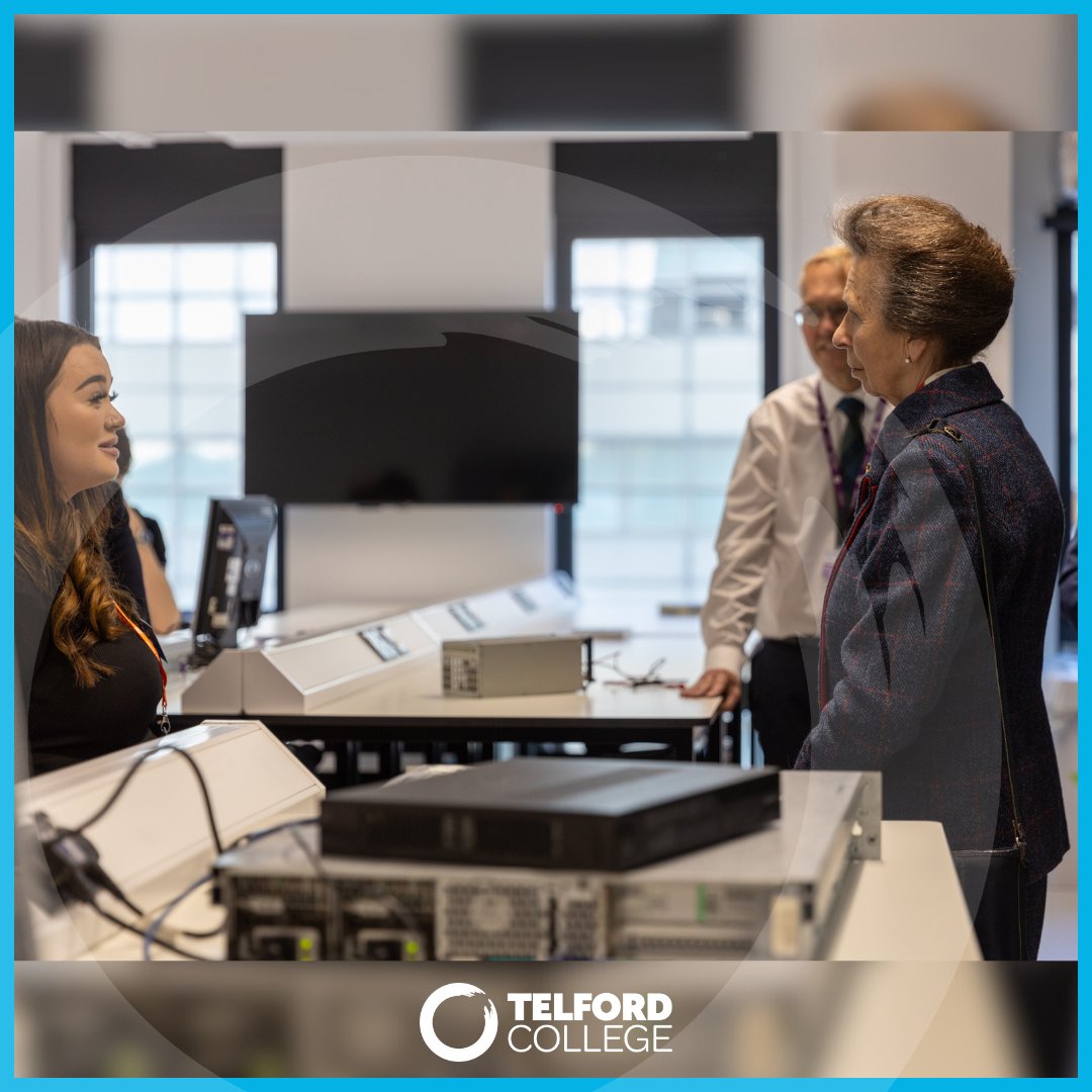 👑 Her Royal Highness The Princess Royal toured our new Digital &amp; Maths Skills Hub, part of Telford's Station Quarter project in partnership with <a href="/TelfordWrekin/">Telford & Wrekin Council</a> &amp; <a href="/HarperAdamsUni/">Harper Adams University</a> , and spoke to students and staff 🤝

Find out more about our Royal visit 👇
telfordcollege.ac.uk/news/princess-…