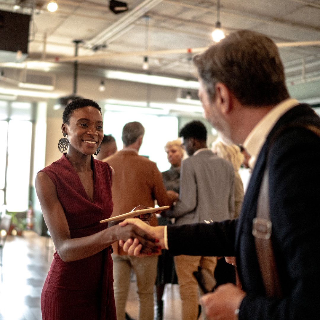 BerlinSBI's tweet image. A degree in #InternationalBusinessManagement prepares you to navigate global markets and lead international teams. Though challenging but rewarding, it’s a rewarding gateway to a dynamic #career! bit.ly/40688Vf