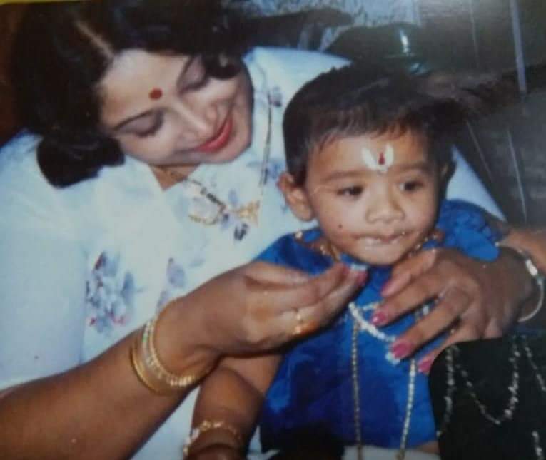 kayaldevaraj's tweet photo. October 15th
Happy Birthday Amrish. Here’s to a wonderful day and a smashing year ahead.
#HappyBirthdayAmrish #HBDAmrish
#MusicComposer #Singer #Producer #Actor https://t.co/KktSkWQTbN