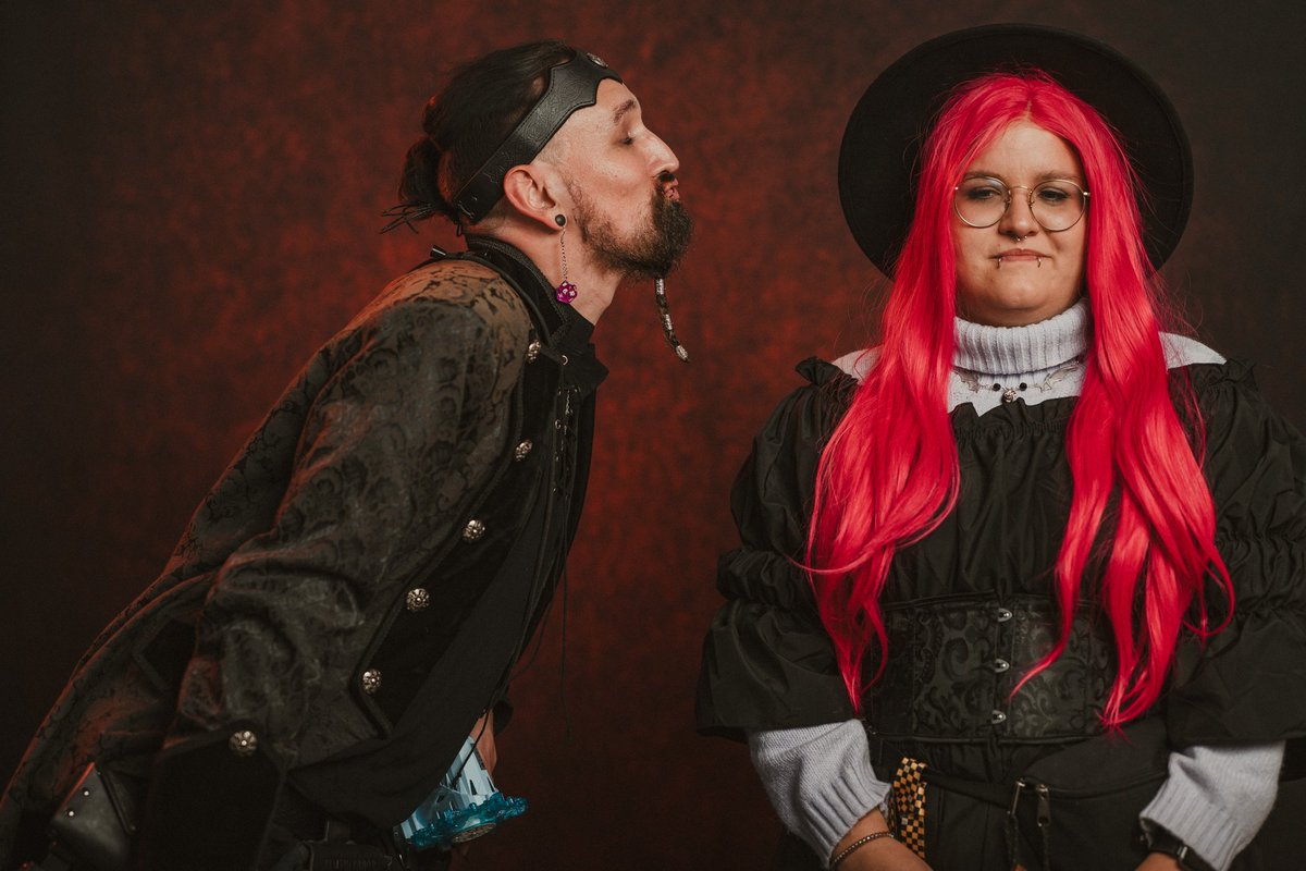 Wir waren am Wochenende auf der <a href="/PolarisCon_/">POLARIS Convention</a> in Hamburg. Samstags sogar im H.O.R.D.E. Cosplay und haben direkt bei <a href="/Eosandy/">ｅｏｓΛｎｄｙ X📸 - cosplay-FoDoGrApH aus Hobby</a> Bilder gemacht! Vielen Dank für diese mega Bilder! 🫶🏼
#Hordewillibert #hordeverina #wildehorde #polarisconvention #cosplay #wildehordecosplay