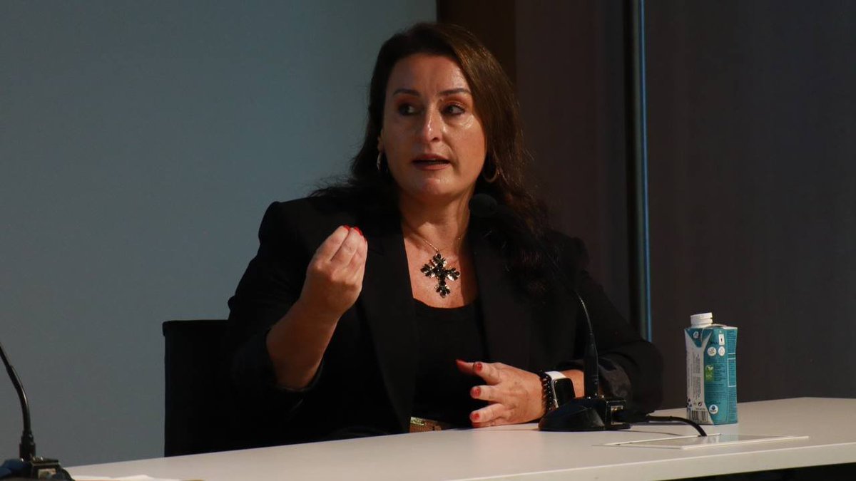 #MedioAmbiente #EconomíaCircular | 🎙️ Victoria Torrecilla, Sales Manager Gama Compactación <a href="/suloiberica/">SULO Ibérica</a>: "A día de hoy se están haciendo proyectos, estudios y pruebas para mejorar ese sistema de revalorización de los materiales y los residuos. Tenemos que minimizar la cantidad de