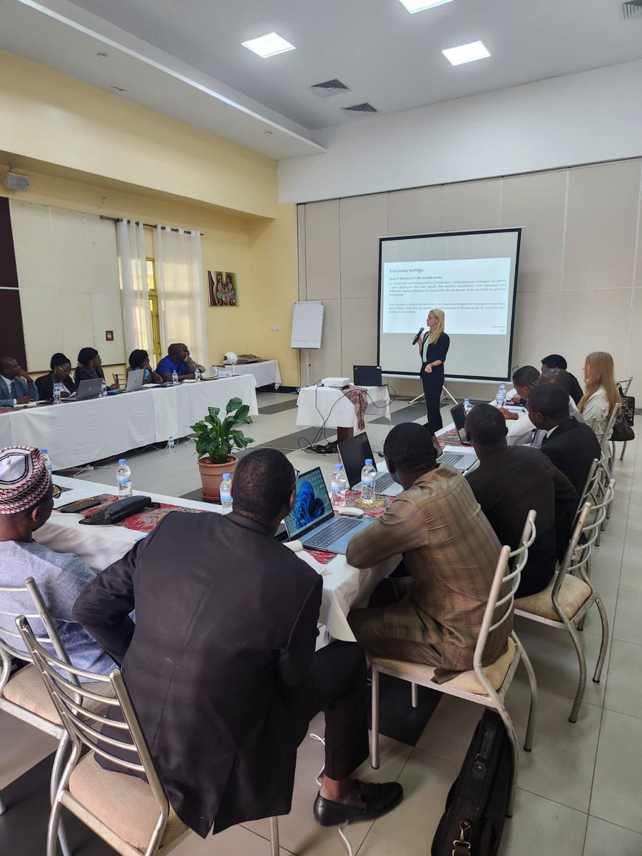 KirchmannVon's tweet photo. Happy to have giving a presentation on #Imihigo and Local governance in Rwanda to a delegation from Benin 🇧🇯

The exchange was very insightful and rich. https://t.co/N9pRwTP8WE