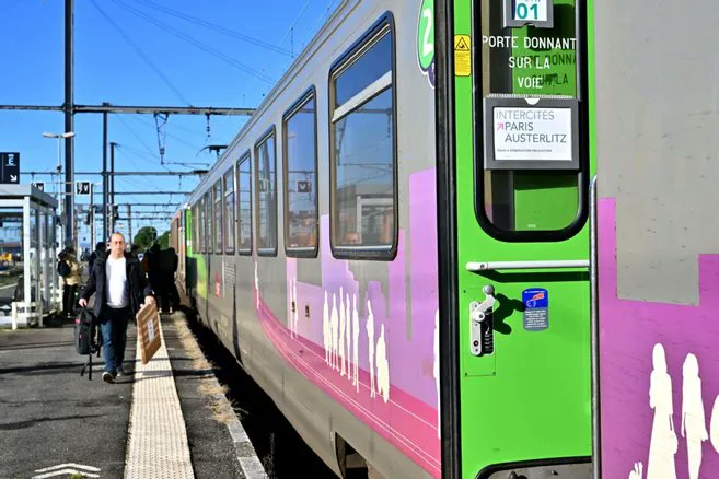"C'est arrivé brutalement" : un train en panne provoque d'importants retards sur la ligne Brive-#Limoges-Paris

lepopulaire.fr/brive-la-gaill…