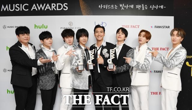 My vote goes to #superjunior for #2024MAMAVOTE 

‼️Repost to count as vote‼️