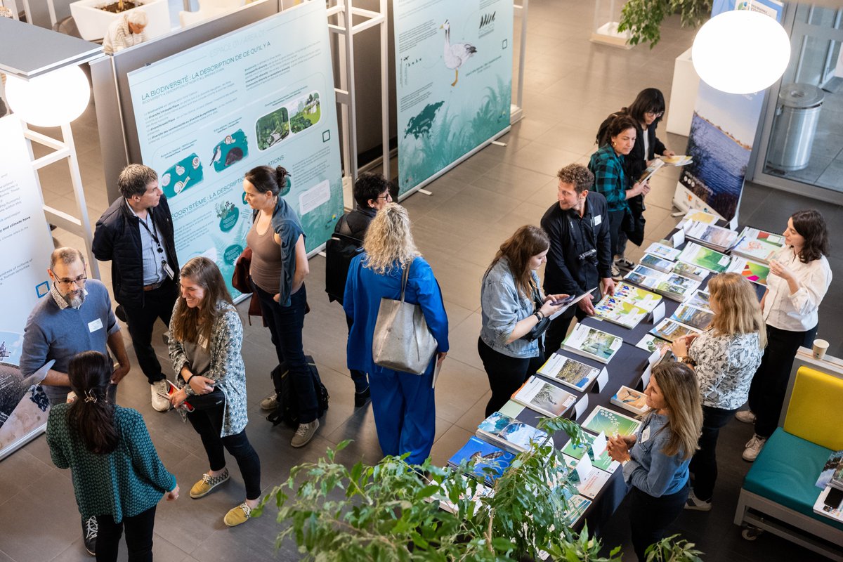 ARBE_RegionSud's tweet photo. 🙏 à @tourneeclimbio, portée par l’asso @MeteoClimat présidée par @JouzelJean d’avoir fait escale à Marseille pour la Journée #SudBiodiv !
Un regard éclairant et complet sur les enjeux du climat et de la biodiversité à retrouver ici : https://t.co/nRYjmH11Sc
#tourneeclimbio https://t.co/N3eBuJ3GaP