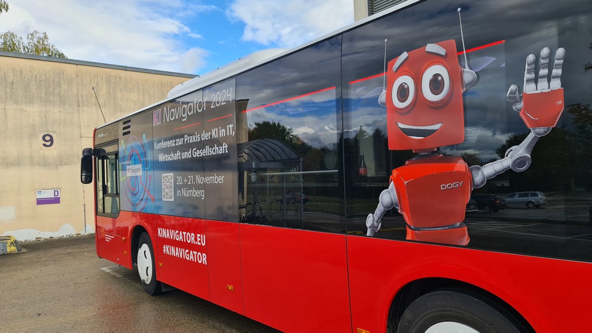 Impressionen vom ersten Stopp der #KINavigator Roadshow am 11. Oktober in Ravensburg: Zwei spannende Vorträge und lockerer Austausch bei kühlen Getränken und Pizza. Lasst euch die Roadshow nicht entgehen! Alle Termine und Stopps findet ihr hier: scomp.ly/yQ4Pbgw