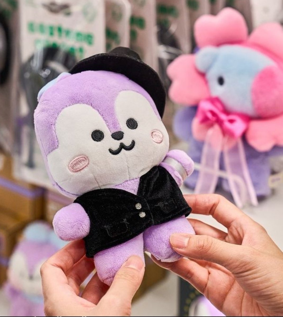 JeonAngel_18's tweet photo. @BT21_ THE CUTEST! ๐๐
#MANG_BORNTODANCE #BORNTODANCECHALLENGE https://t.co/hZBTGIcCvE