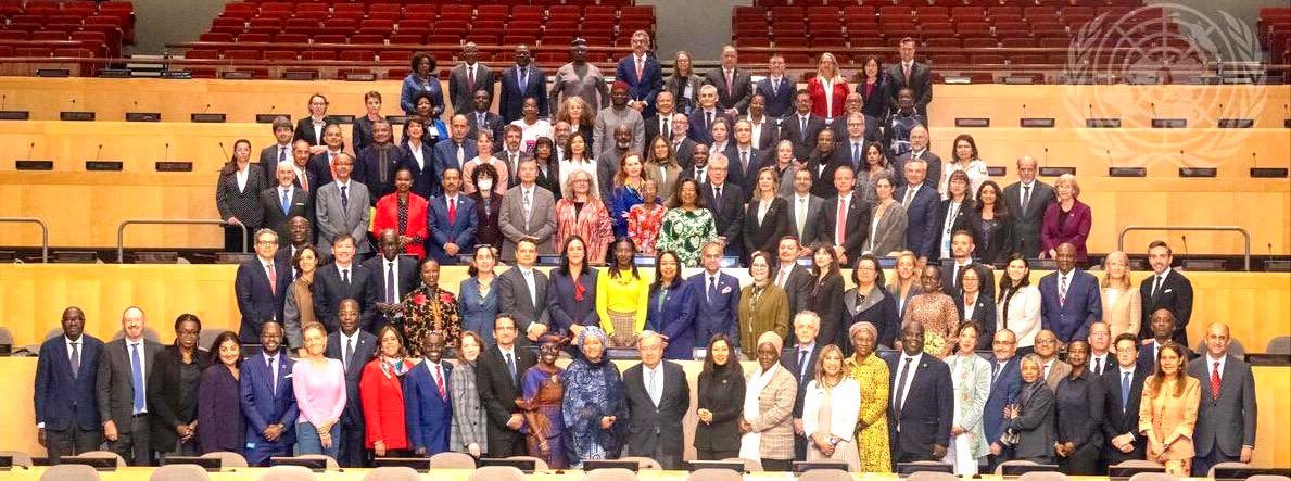 UN Zimbabwe (@unzimbabwe) on Twitter photo At the global <a href="/UN/">United Nations</a> senior officials meeting in #NewYork - <a href="/UNZimbabwe/">UN Zimbabwe</a> Chief <a href="/EdwardKallon/">Edward Kallon</a> is showcasing 🇿🇼’s progress on #SDGs, integrating six key transitions into national programmes for #ESG-aligned future. Proud to see🇿🇼 leading the way with public-private partnerships! At the global <a href="/UN/">United Nations</a> senior officials meeting in #NewYork - <a href="/UNZimbabwe/">UN Zimbabwe</a> Chief <a href="/EdwardKallon/">Edward Kallon</a> is showcasing 🇿🇼’s progress on #SDGs, integrating six key transitions into national programmes for #ESG-aligned future. Proud to see🇿🇼 leading the way with public-private partnerships!
