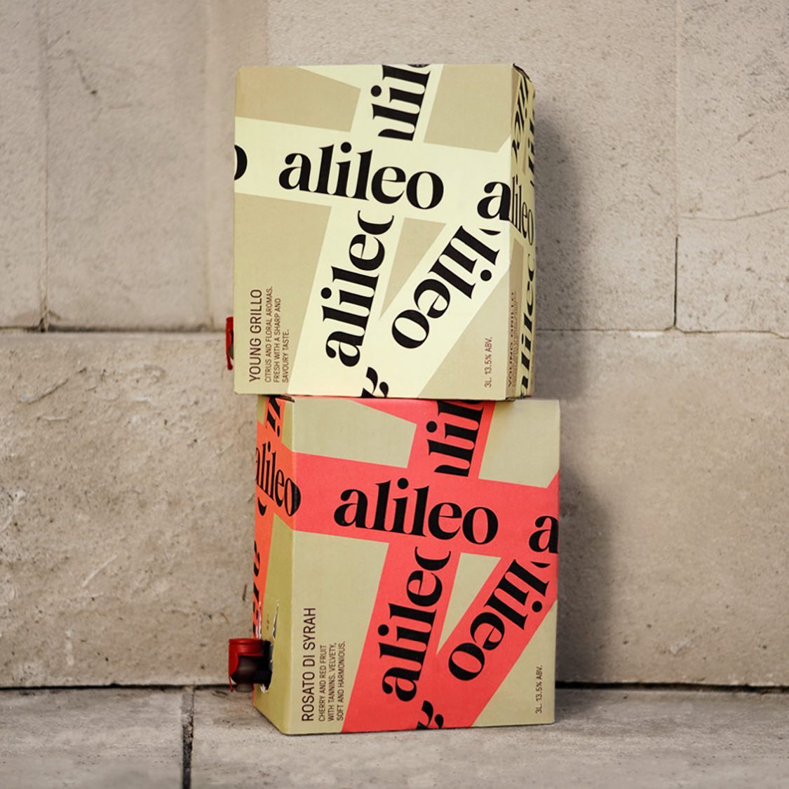 packagings's tweet photo. The brand’s #ecofriendly #boxedwine challenges conventional perceptions through its use of tactile materials like craft paper and #tape, evoking a raw, artisanal feel. 

https://t.co/Y6SJ4ZXRth

#packagingdesign by OurFriends https://t.co/k5Exxf3Bkr