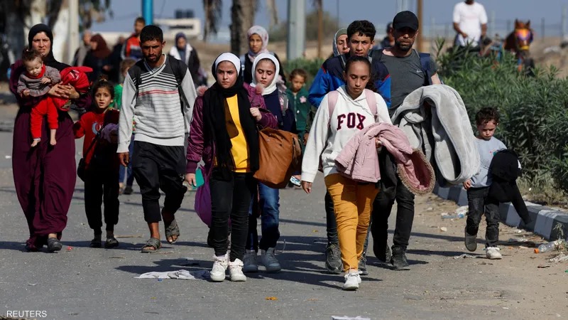 AnggiCartwheel's tweet photo. Seruan Darurat

Ribuan pengungsi kini menumpuk di Gaza Barat, melarikan diri dari pengeboman berat Israel. Mereka terpaksa meninggalkan rumah-rumah mereka di Gaza Utara, Gaza Timur, dan Al-Saftawi. Para pengungsi ini melarikan diri tanpa makanan, air, atau pakaian, dan kini kelaparan serta tanpa tempat tinggal di jalanan. Kami sangat membutuhkan dapur umum, air, dan pakaian untuk bantuan segera.

Kami menyeru kepada para pemimpin dan relawan kemanusiaan untuk bekerja sama dengan kami. Dengan upaya Anda, Gaza Utara akan tetap bertahan.
