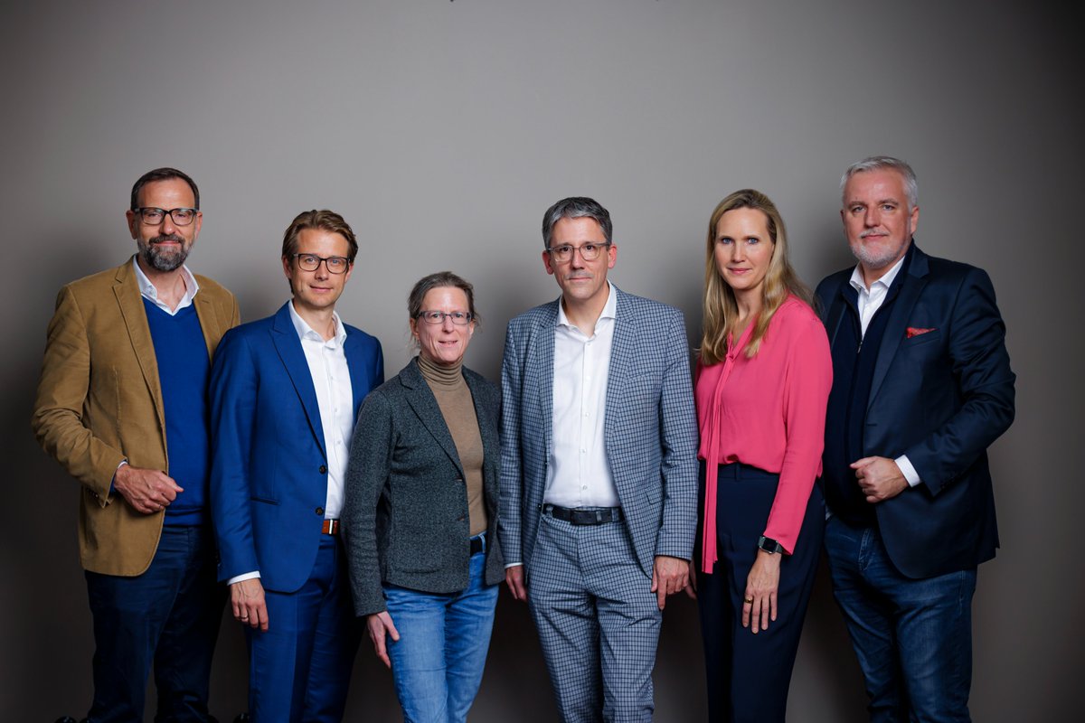 Bei unserer Mitgliederversammlung am 10.10. hat der VAUNET seine Verbandsspitze im Amt bestätigt - u. an die Länder appelliert, mit dem ÖRR-Reformstaatsvertrag konsequent eine größere Wettbewerbsbalance im dualen Mediensystem zu schaffen #40YearsOn 👉vau.net/pressemeldunge…