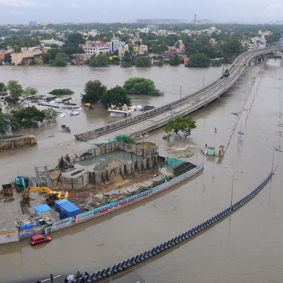 rj__vicky's tweet photo. Very Upset this news..
Chennai is underwater again, but our spirit remains unbroken! 💪🌊 Let’s come together and respect to Chennai corporation  #ChennaiFloods #TogetherWeStand #HelpChennai"
#ChennaiFloods #MKStalin #udaystalin https://t.co/7mO7gYJzJ0