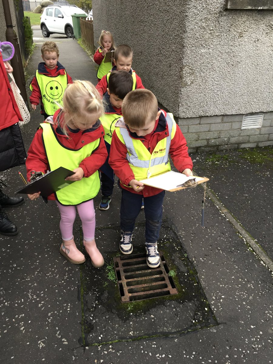 WinchburghNursery (@winchburghn) on Twitter photo We have been learning about shapes so decided to go on a shape hunt around the village. We took Simoa our safety elephant along to help us <a href="/WinchburghPS/">Winchburgh PS</a> We have been learning about shapes so decided to go on a shape hunt around the village. We took Simoa our safety elephant along to help us <a href="/WinchburghPS/">Winchburgh PS</a>