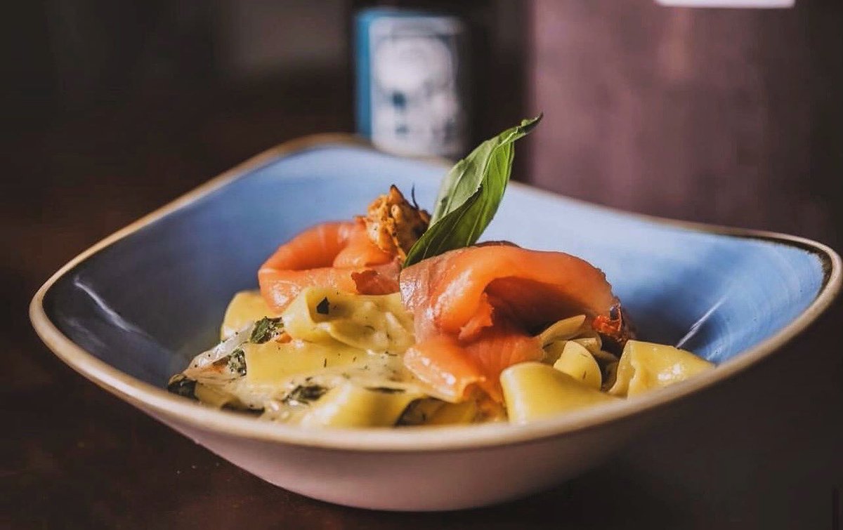 Here at Porro we encourage our Chefs to showcase their talents with our  ‘Specials Menu’.

We have now introduced a new Lunch time specials menu served from 12-5pm. 🍝