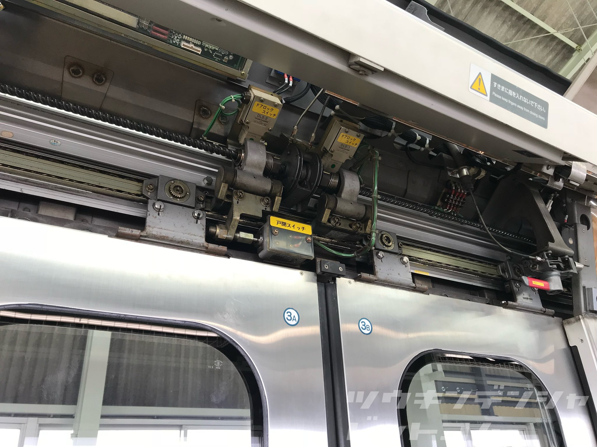 一畑鉄道 ドア開閉装置（通勤電車ドットコム on X: 