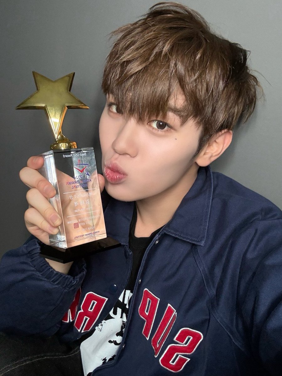 ZEROBASEONE tweet media