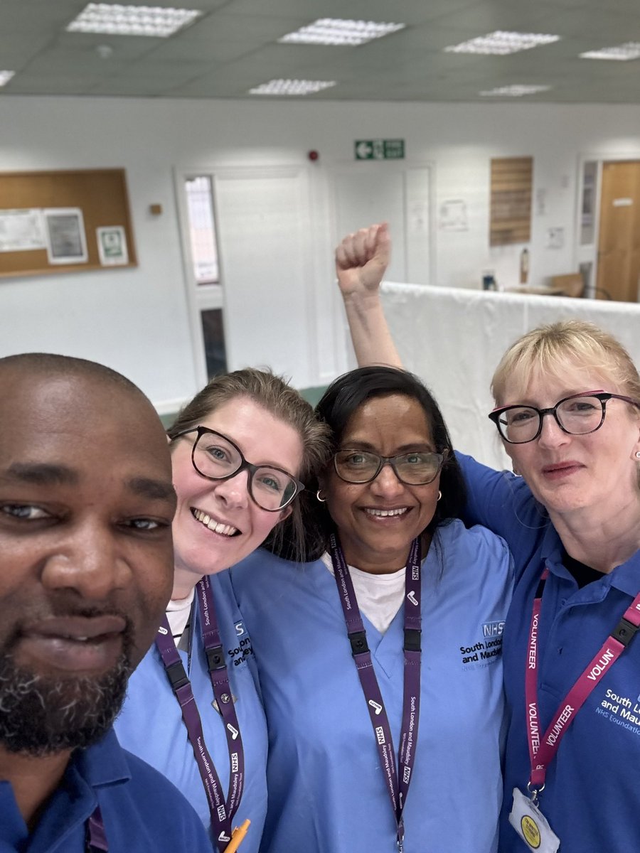 We’re getting #winterstrong <a href="/MaudsleyNHS/">NHS Maudsley</a> vaccination clinic Lambeth hospital, Reay house! Come meet our lovely team to protect yourself, your patients &amp; your loved ones! Walk in’s welcome! <a href="/MaryYatesexSLaM/">Mary Yates 💙💛</a> <a href="/MaudsleyDoN/">Vanessa Smith RMN 💙</a> <a href="/simon_sherring/">Simon Sherring</a> <a href="/HelenKelsall3/">Helen Kelsall</a>