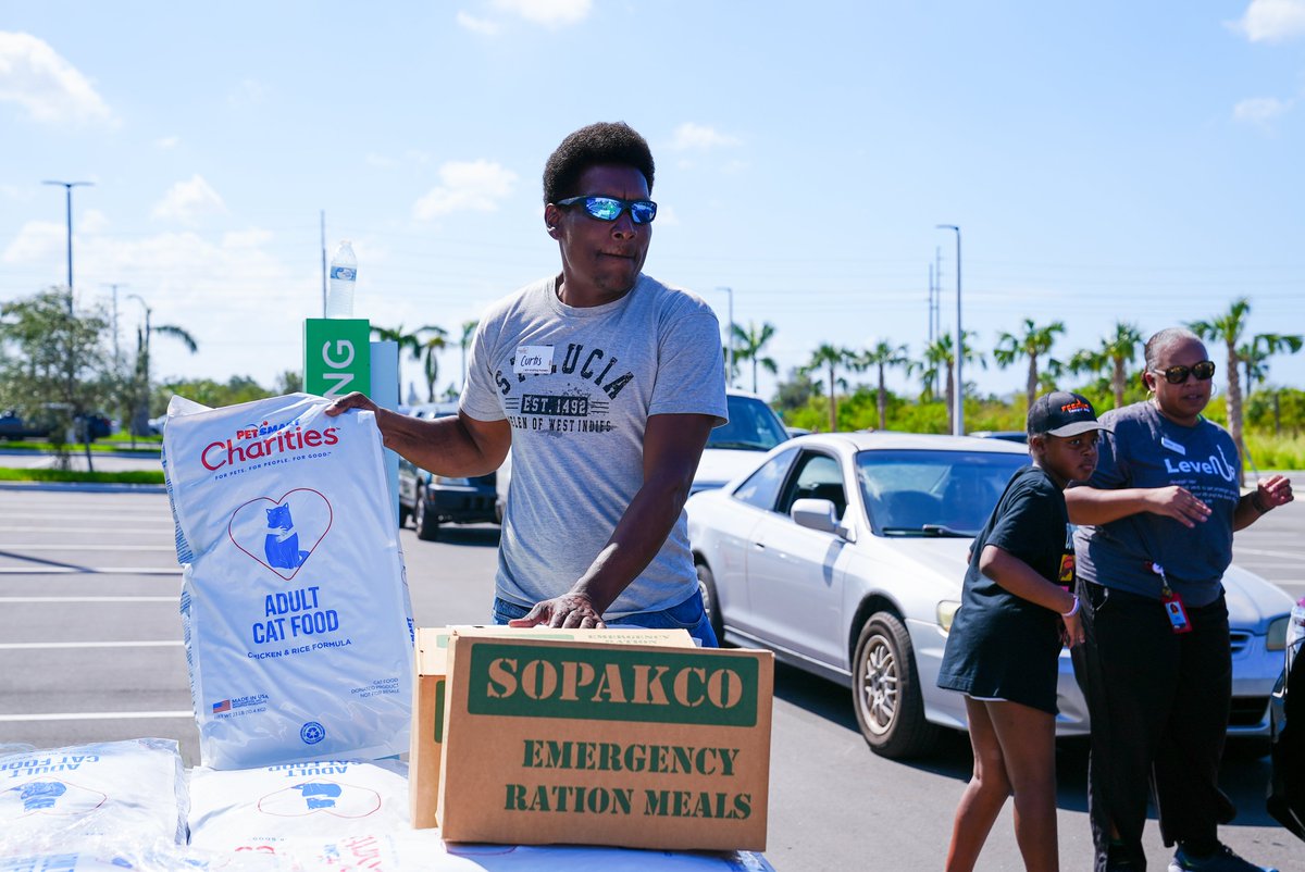 Feeding Tampa Bay tweet media