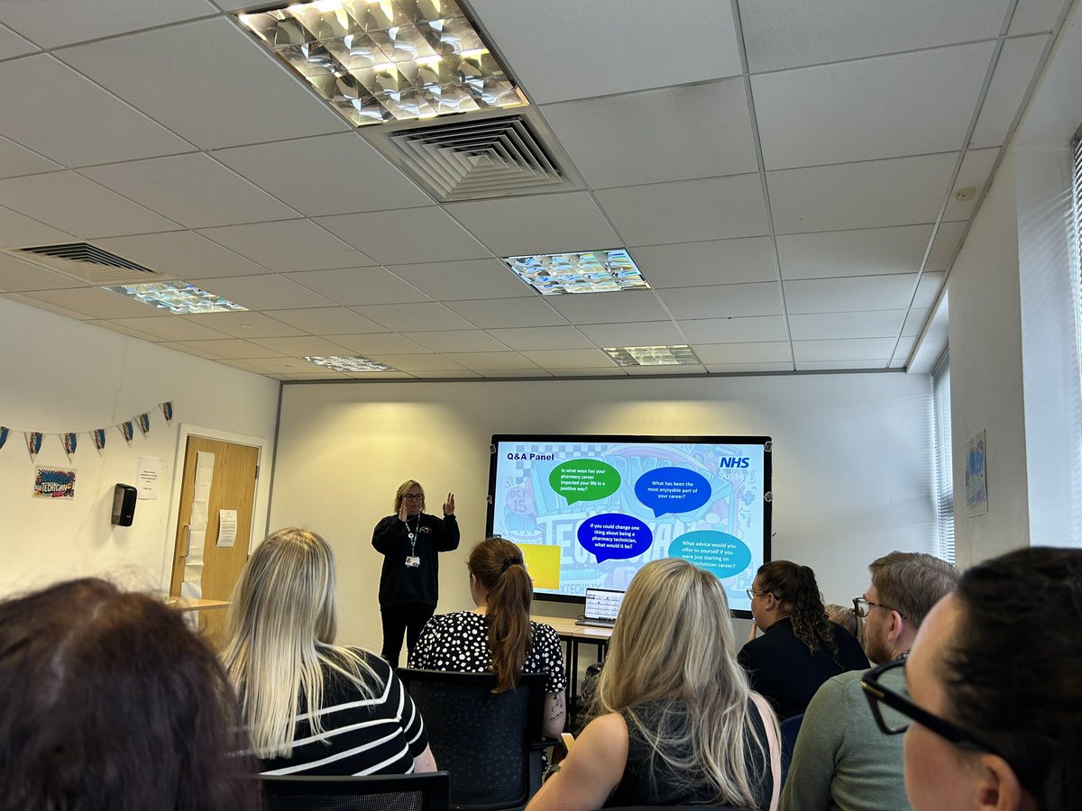 Enlightening discussions with the panel Q&amp;A Panel
Kelly-Ann Harmshaw - Virtual wards, Marie Hockley - Community pharmacy,
Jowita Maciejewska - ICB,
Archana Mehta - MOCH,
Andrea Newman - PCN,
Hannah Taylor - Secondary Care about their #pharmacytechnician careers on #RxTechDay