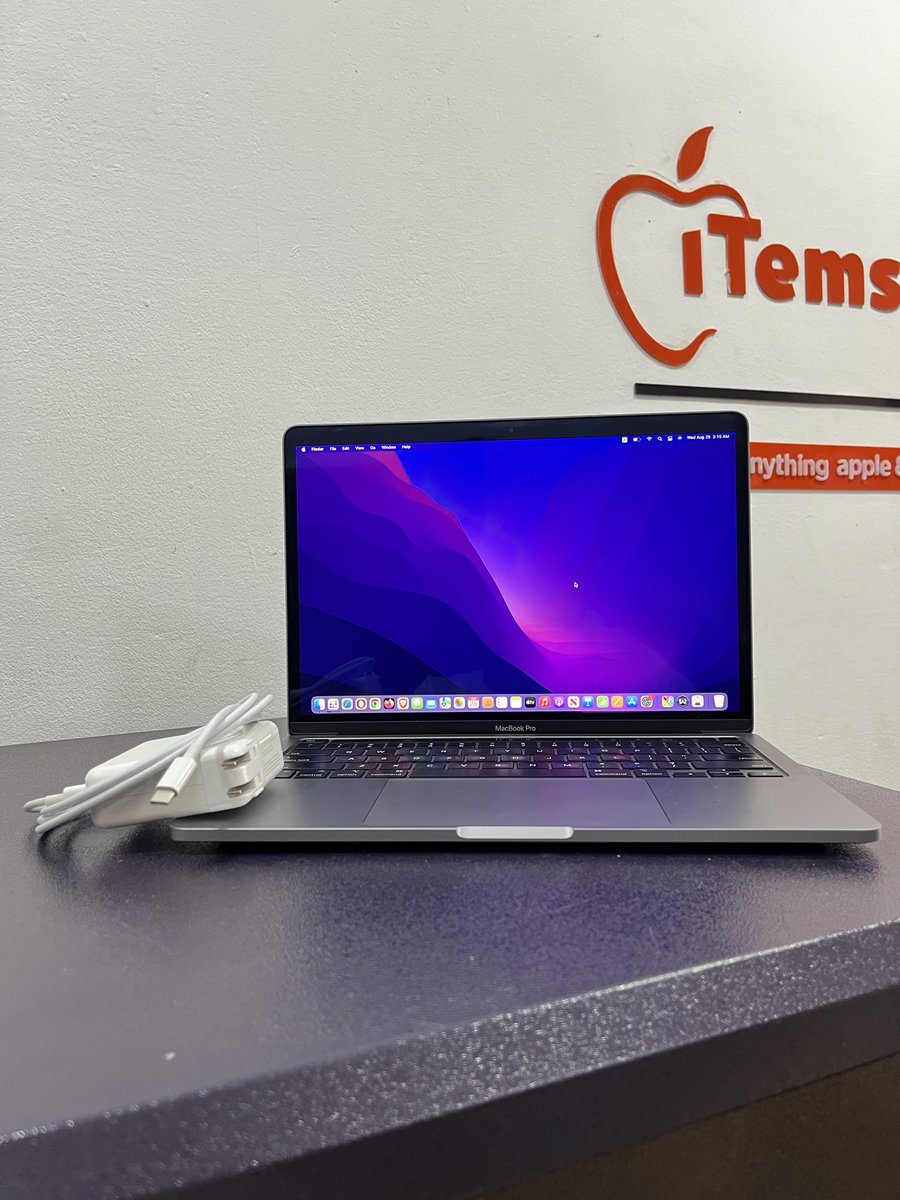 ItemsGh's tweet photo. 2022 MacBook Pro m2 8/256GB
Location: Awoshie 
Call/WhatsApp/iMessage: 0542865329 https://t.co/ZurFlTiyHE