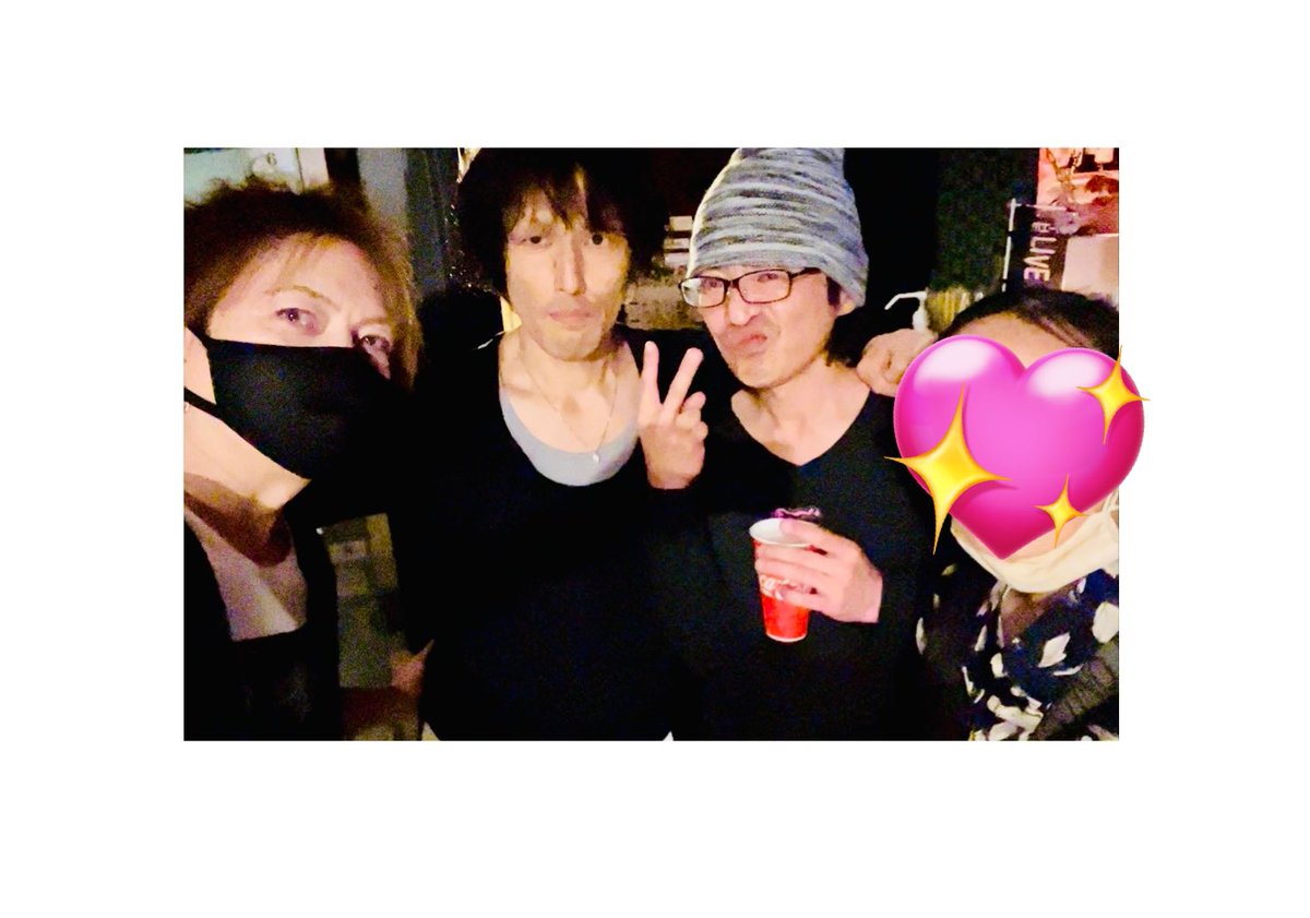 maho0920_sassrt's tweet photo. 昨日、#CRYME 主催「#脳天直撃4」
#incH 19年ぶりの復活&初代ドラムのいとうさん追悼ライブ。
新曲やるとは思わなかったけど、新曲もよかった~🎶
incHかっこよかった✨
楽しかった~😊✨最高でした!
やんやんとmotony久しぶりだったけど、会ってすぐわかってくれた。
久しぶりに会えてよかった✨ https://t.co/rxU62pDfGj