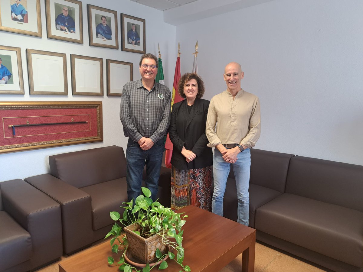 Facultad de Ciencias - UCO tweet media