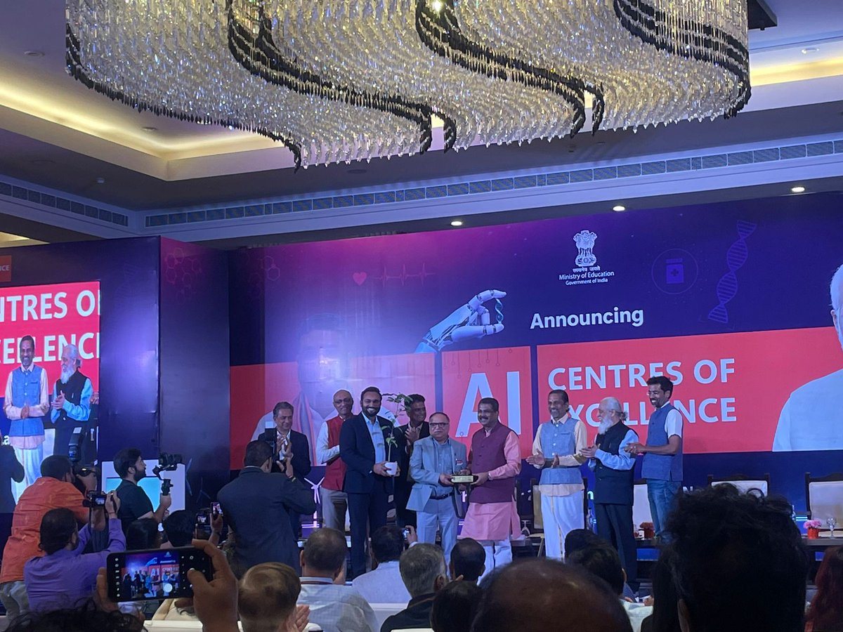 Thrilled to share IIT Ropar has been named a Centre of Excellence (CoE) in AI under the Ministry of Education’s initiative! As the CoE for AI in Agriculture, we'll revolutionize farming with AI. Proud to join AIIMS Delhi (AI in Healthcare) and IIT Kanpur (AI in Sustainable City)