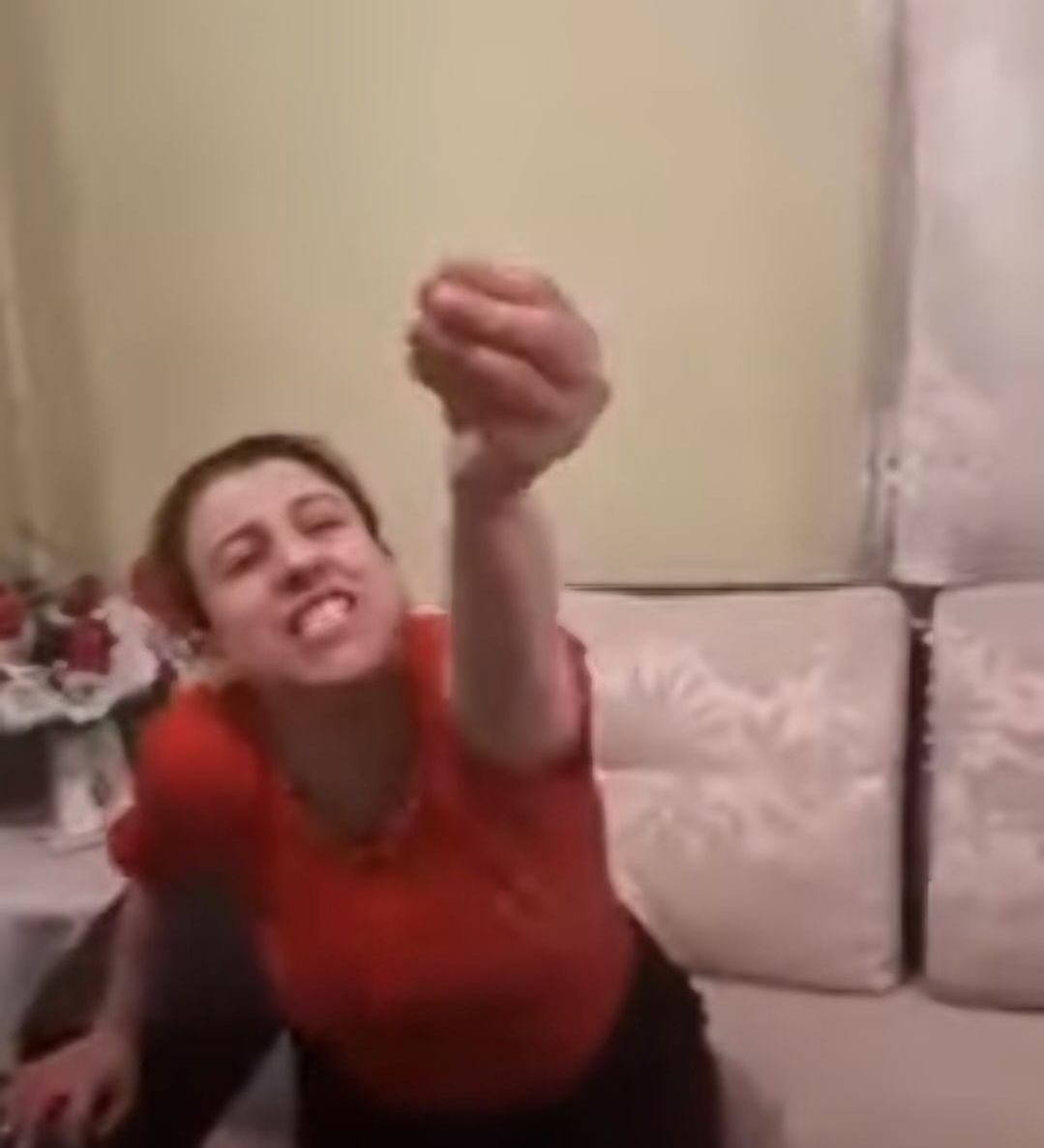 Şöyle bir dolunay işte ne diyim