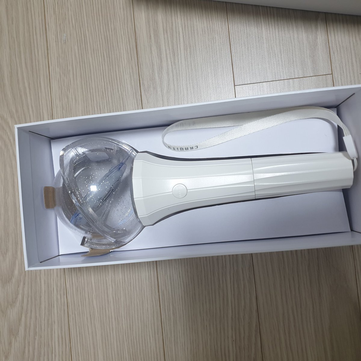 크래비티 리멤봉 판매
가격:25000원
상태 좋음
택미포
Cu반택
서비스로 굿즈제공
#크래비티 #리멤봉 #세림 #앨런 #정모 #우빈 #원진 #민희 #형준 #태영 #성민