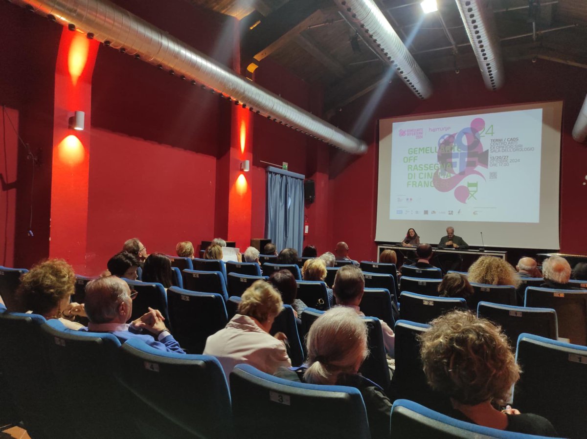 Debutto in grande stile per #gemellarteoff. tante persone al <a href="/CAOSCentroArti/">CAOS - Centro Arti</a> per la prima proiezione del  2024 della Rassegna di #cinema francese: Goutte d’Or di Clément Cogitore! Prossimo app domenica 20 ottobre, ore 17, con Les demoiselles de Rochefort (1967) <a href="/GnMediaSrl/">GnMedia</a>