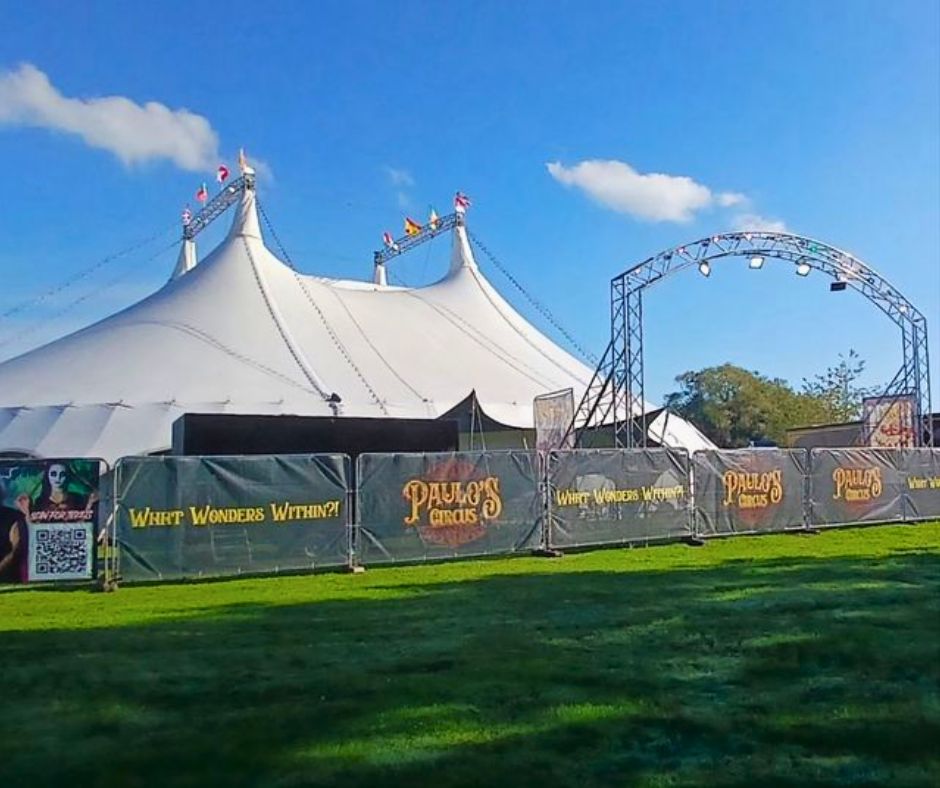 Wokingham Borough Council (@wokinghambc) on Twitter photo 🎪 EXTRA SHOWS ALERT 🎪
🥳 <a href="/ThePaulosCircus/">The Paulos Circus</a> is putting on additional performances at Dinton Pastures Country Park from tomorrow to Sunday (17 to 20 October).
🤡 Missed out last time?
🎟️This is your golden opportunity to experience an unforgettable adventure under the big top. 🎪 EXTRA SHOWS ALERT 🎪
🥳 <a href="/ThePaulosCircus/">The Paulos Circus</a> is putting on additional performances at Dinton Pastures Country Park from tomorrow to Sunday (17 to 20 October).
🤡 Missed out last time?
🎟️This is your golden opportunity to experience an unforgettable adventure under the big top.