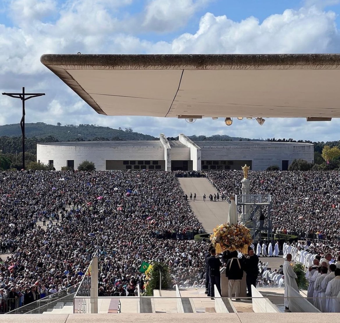 Critics:
Catholic religion is dying in Europe 

Meanwhile Fatima shrine in Europe this week: