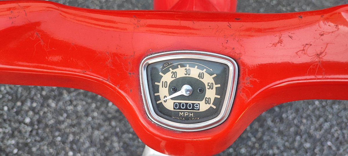 outstandingcom's tweet image. 販売予定の車両です。北米仕様のCA105に「スチューデント」キットが組まれた車両に見えますが不思議なことにフロントウインカーがありません。この車両についてご存じの方がいらっしゃいましたら是非教えてください。相当やれてますが新車（未走行）車両になります。#outstandingcom