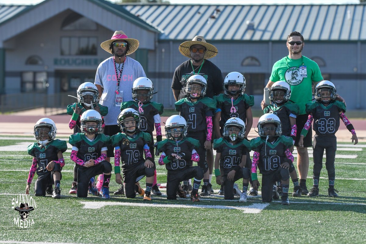 This is what football is all about ! Love taking photos of the youngsters.
