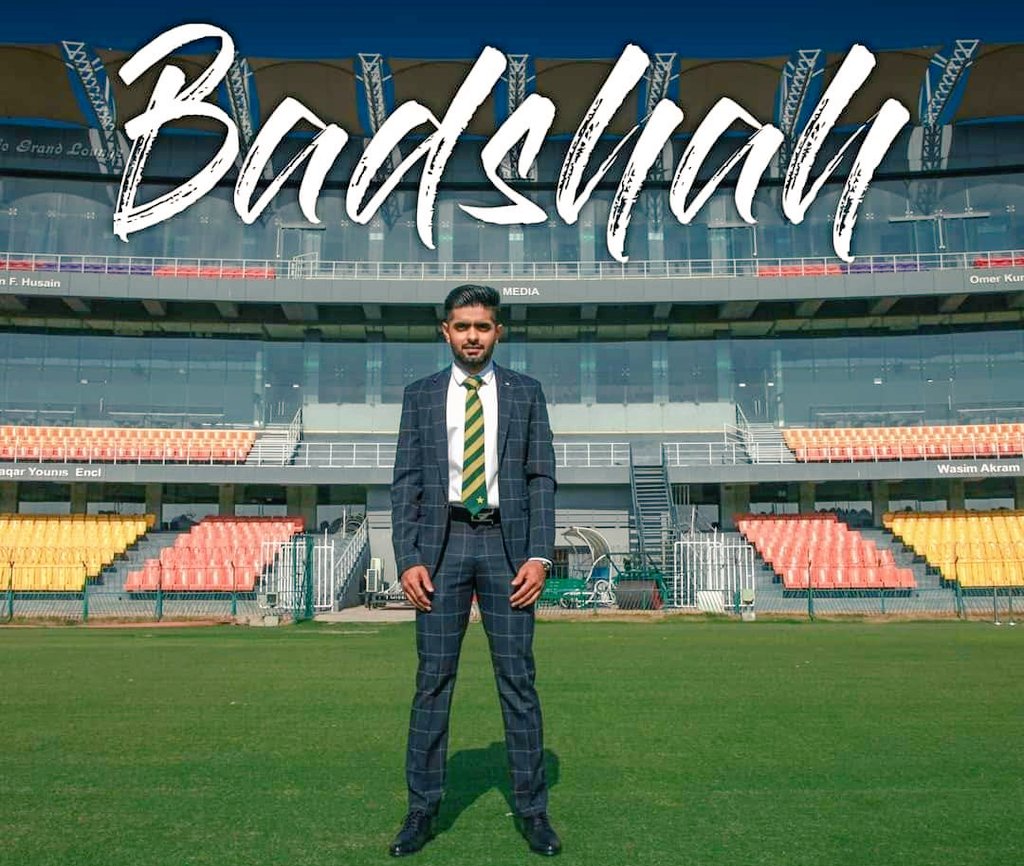 BABARkaFAN056's tweet photo. Happiest birthday to my KING 👑.

Comeback is better than the setback 🤲.

History is waiting for your greatest comeback 💕 my love 😘❤️.
#HBKingBabarAzam
#BabarAzamIsOurRedLine
#BabarAzam𓃵 https://t.co/4cNVa4ssqk