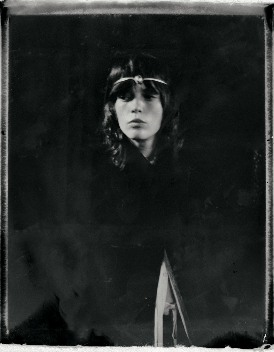 AlexConu's tweet photo. Ann Demeulemeester SS25 shot by me

Creative Director: Stefano Gallici
Styling: Elodie David Touboul
Hair: Anthony Turner
Makeup: Inger Grognard
Model: Alix Bouthors at Apparence
Casting: Ben Grimes
Manicure: Lora De Sousa

Fujifilm FP-100C negative

#polaroid #anndemeulemeester https://t.co/sdxJTNJIUL