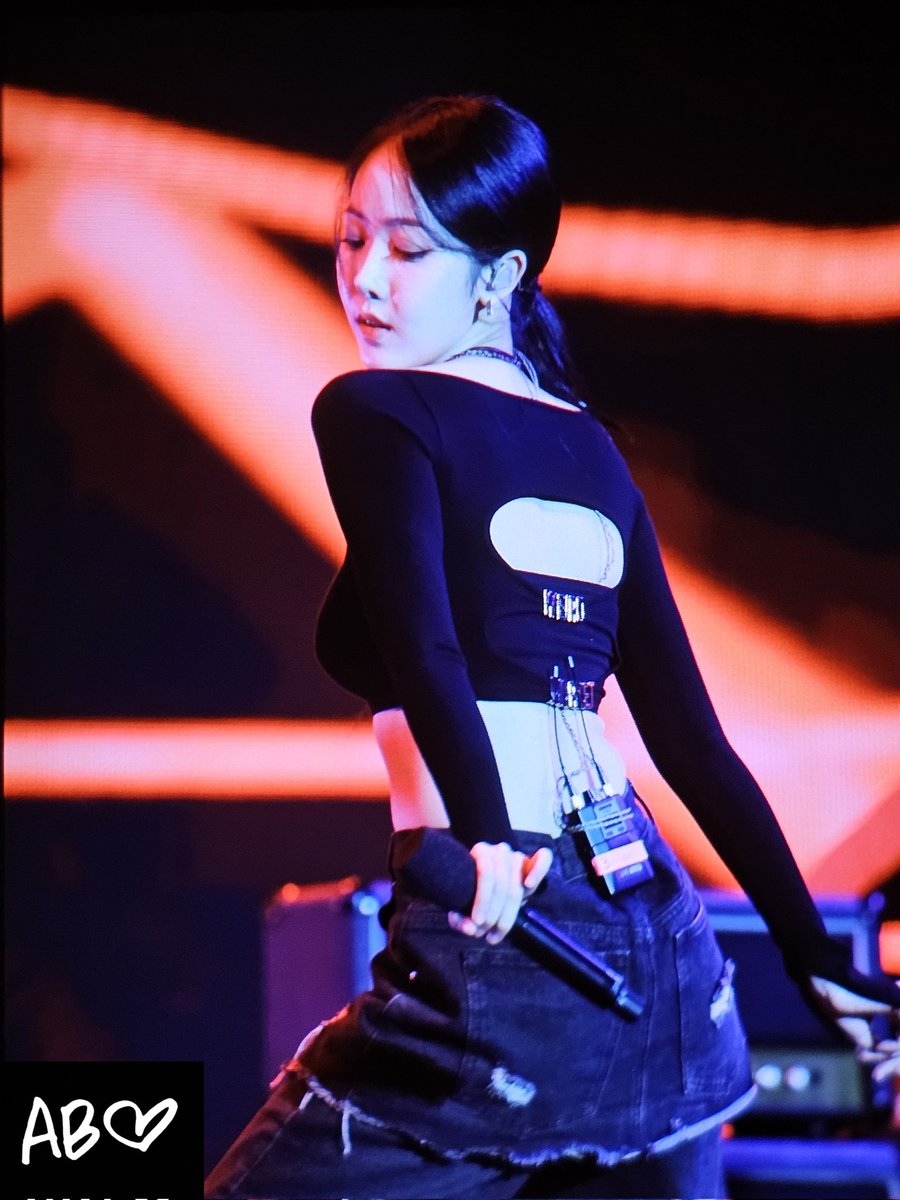 241015 박명수의 라디오쇼
#여자친구 #VIVIZ #신비

이게! 대체! 얼마만이야!!