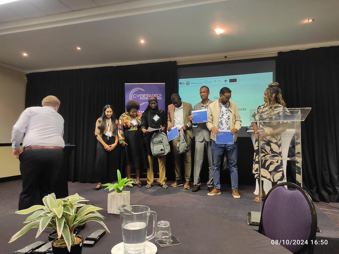 🏆🥇Victoire éclatante de #EagleSen au #Cyber912 ! Nos experts en cybersécurité ont brillé sur la scène internationale en matière de résilience numérique. #Senegal <a href="/UCAD_Senegal/">Université Cheikh Anta Diop de Dakar</a>