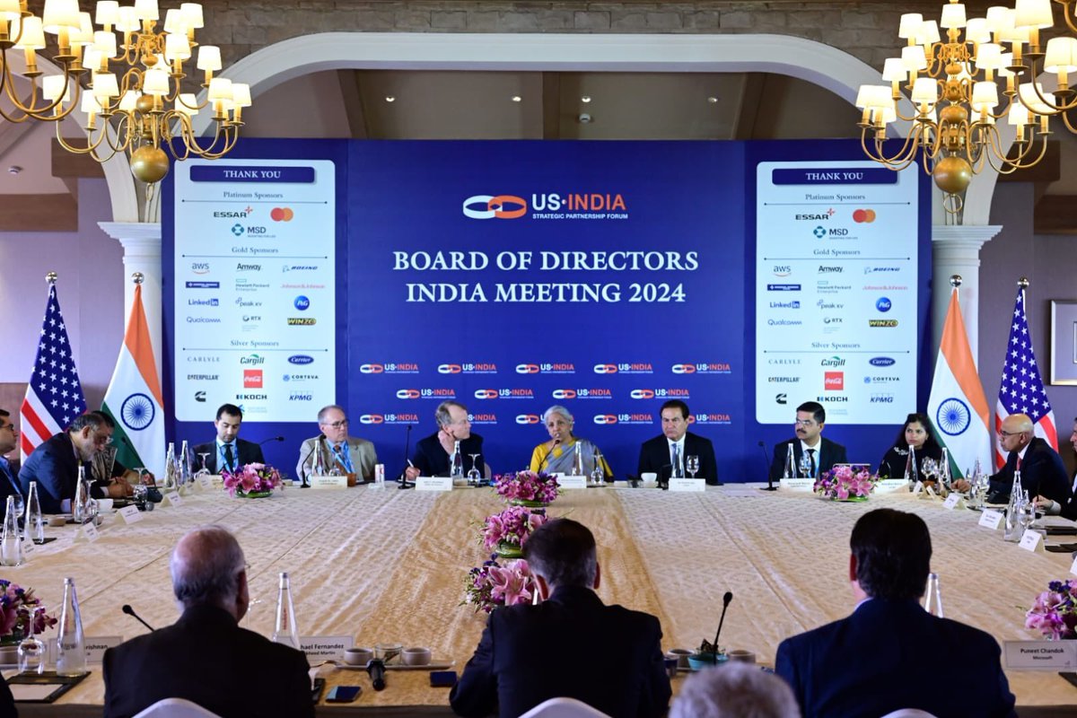 USISPForum's tweet photo. The Hon. Union Minister for Finance and Corporate Affairs Smt. @nsitharaman interacted with USISPF Board Members in New Delhi. 

As India continues to be the fastest growing major economy, the goal continues to be to build on the ease of doing business environment, attracting more investments from the U.S., investing in skilling for the youth of the country to be future ready for the jobs of tomorrow. 

The Finance Minister touched on India’s demographic dividend and growing investments across insurance, housing, clean energy, critical minerals, and the rapid rise of the Indian unicorn and startups in the country. 

Our member companies were grateful to the initiatives taken by the Government of India to make India a favorable destination for overseas investors.