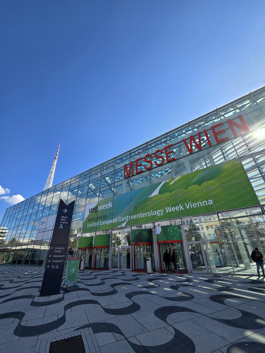 Amazing #uegweek rounded off with top case discussions by <a href="/robertamaselli1/">roberta maselli</a> and <a href="/ugogrossi/">Ugo Grossi</a> Great to hear about the surgical ship, see a friend from #EVKDüsseldorf and finally meet <a href="/drkeithsiau/">Keith Siau</a>! Congratulations to <a href="/my_ueg/">my_UEG</a> for a fantastic event