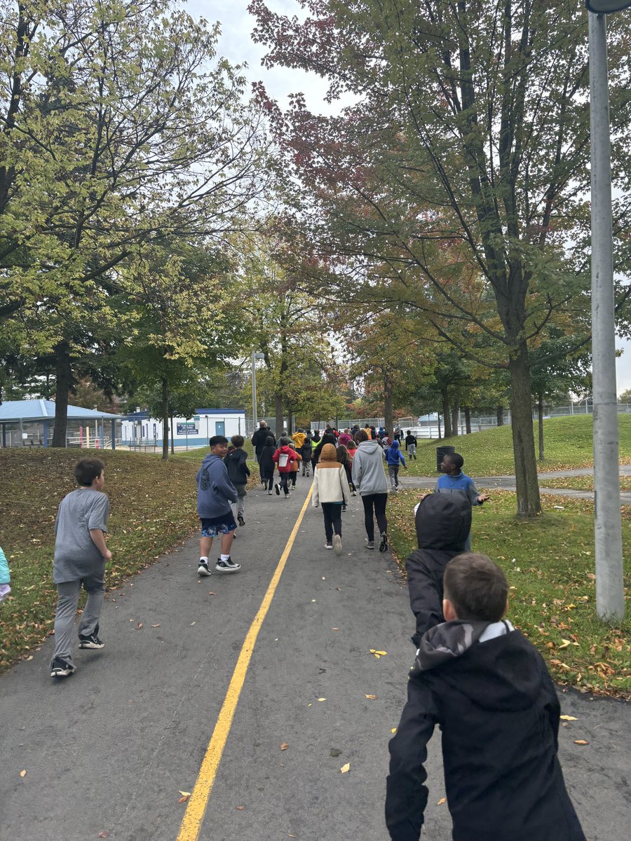 Our amazing Terry Fox event brought out smiles, cheers and lots of community support ❤️ we raised over $4000 for cancer research! Well done, Rams 😊 <a href="/GShepherdOCSB/">Good Shepherd School</a>